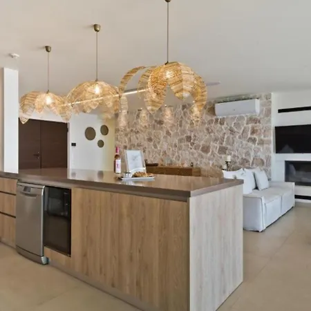 C'est La Vie 2 Ammopi Karpathos Amoopi