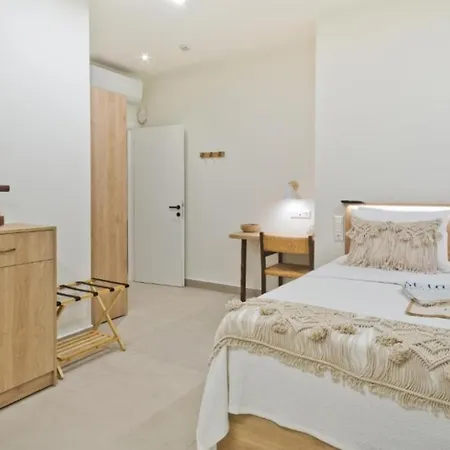 C'est La Vie 2 Ammopi Karpathos